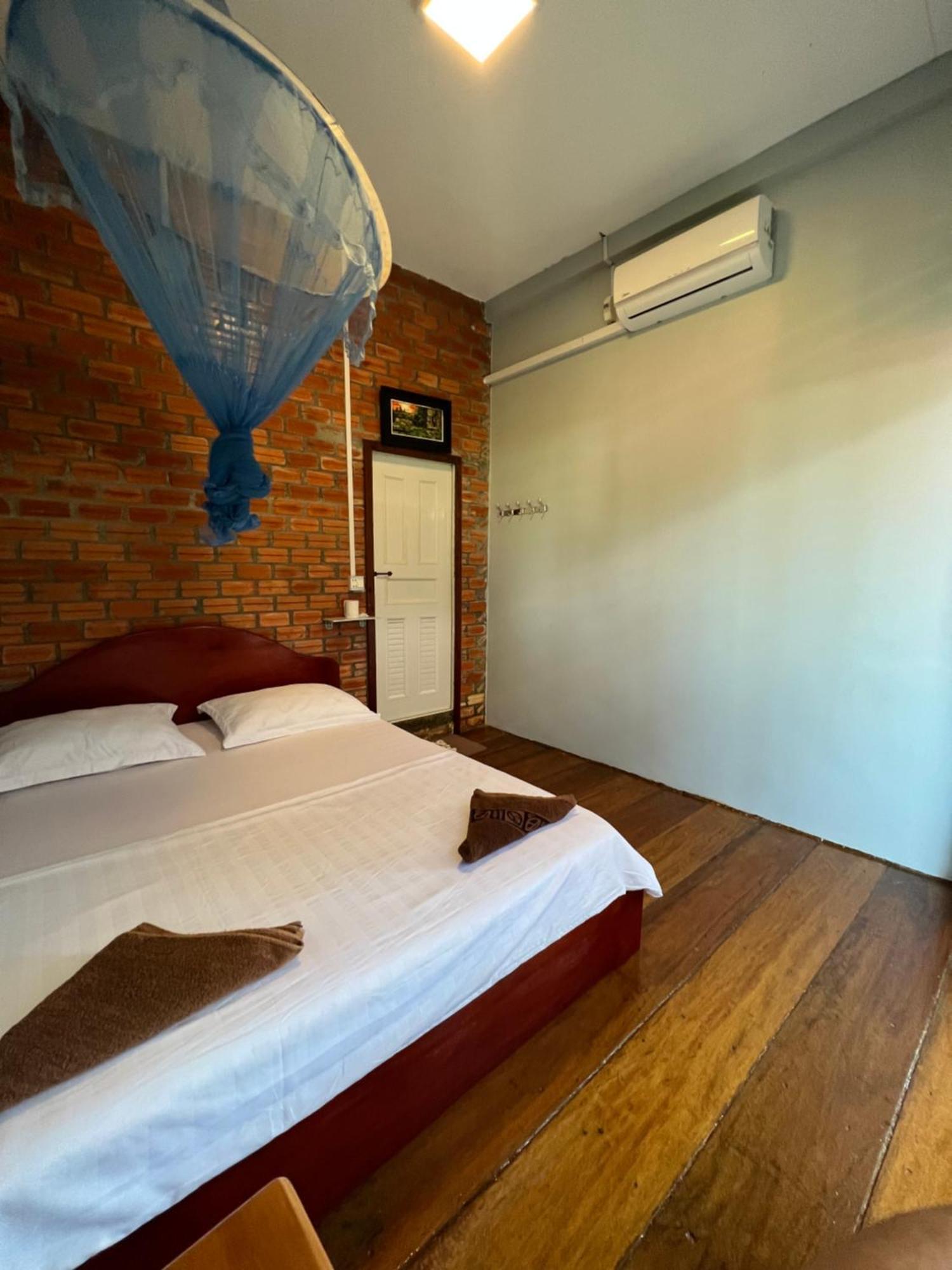 Ing Ing Guesthouse Koh Rong Sanloem Exterior foto